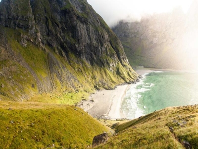 从样品单到战略供应商：与大客户绑定的关键策略